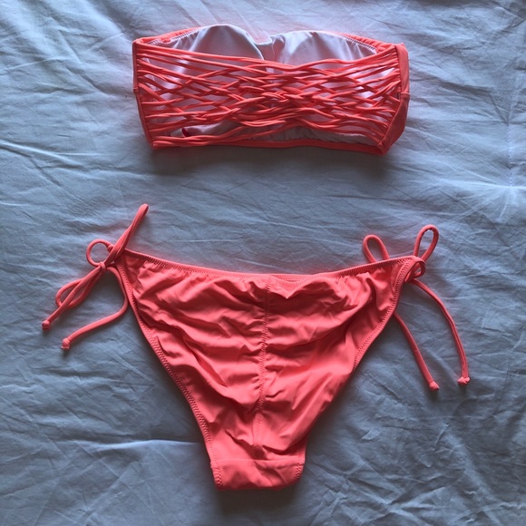 Victoria’s Secret Detailed Bandeau Bikini - Picture 2 of 4